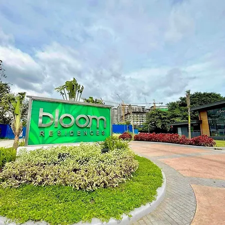 Staycation Close To Naia - 2Br With Balcony